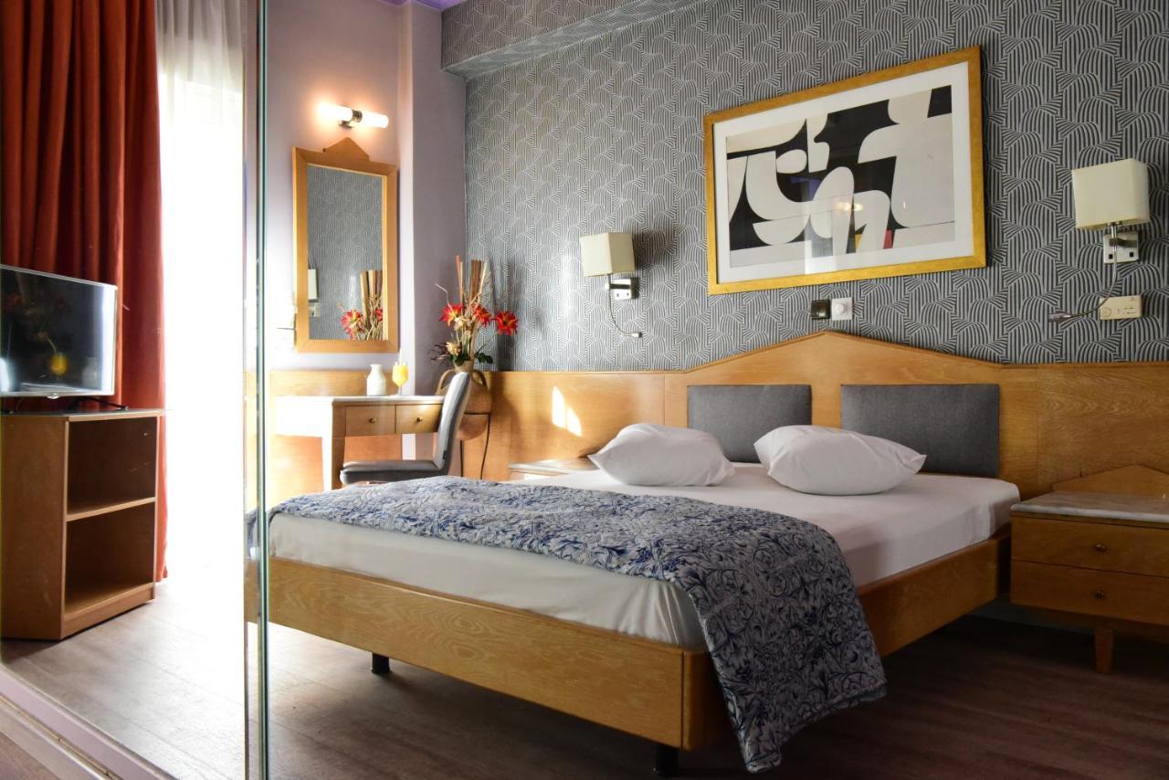 Eva Hotel Pire Dış mekan fotoğraf